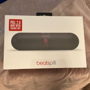 Dr Dre Beatspill Pill 2.0 with Charge Out With Case - Black